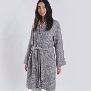Parachute Unisex Waffle Robe Size Small in Grey - Very Good Condition